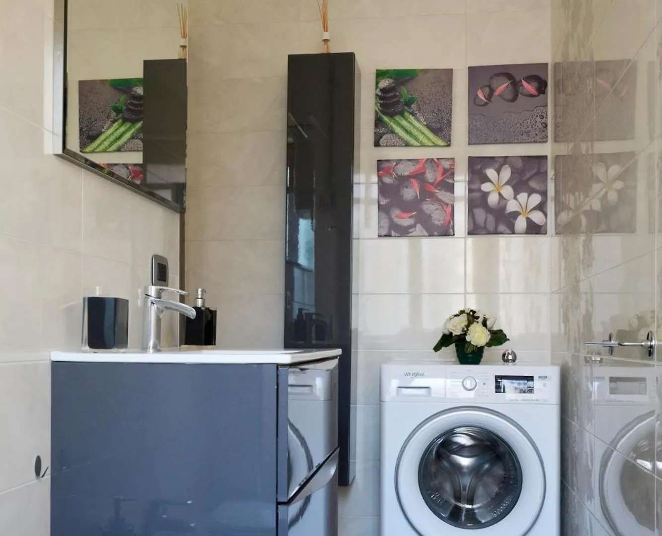 Wissam'S Red Kitchen Apartment Milano Italia